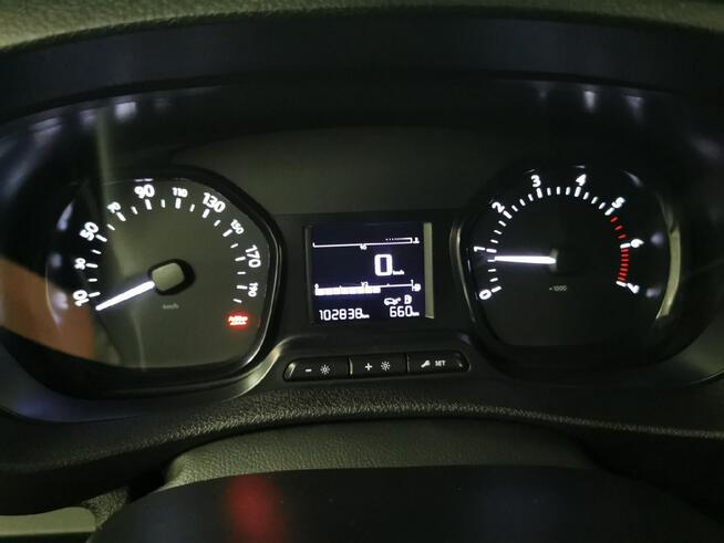 Toyota Proace Verso 9-OSÓB długa L2H1 czarny metalik