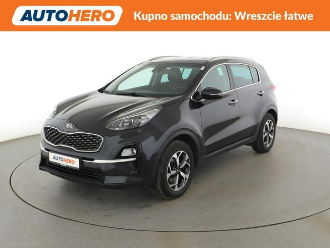 Kia Sportage klima auto full LED navi grzane fotele kamera i czujniki parkowania