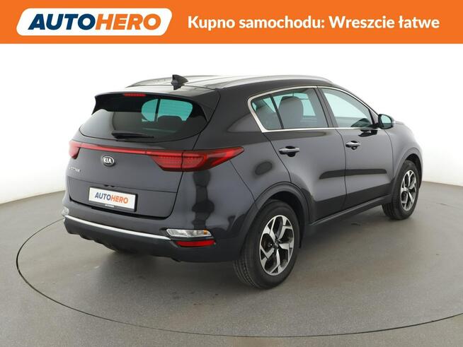 Kia Sportage klima auto full LED navi grzane fotele kamera i czujniki parkowania