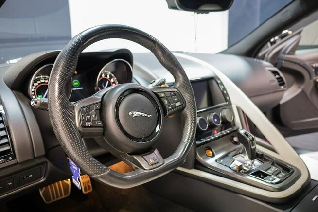Jaguar F-Type 2016