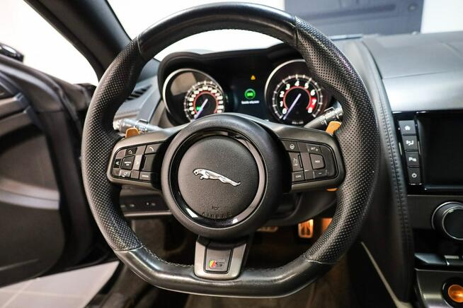 Jaguar F-Type 2016