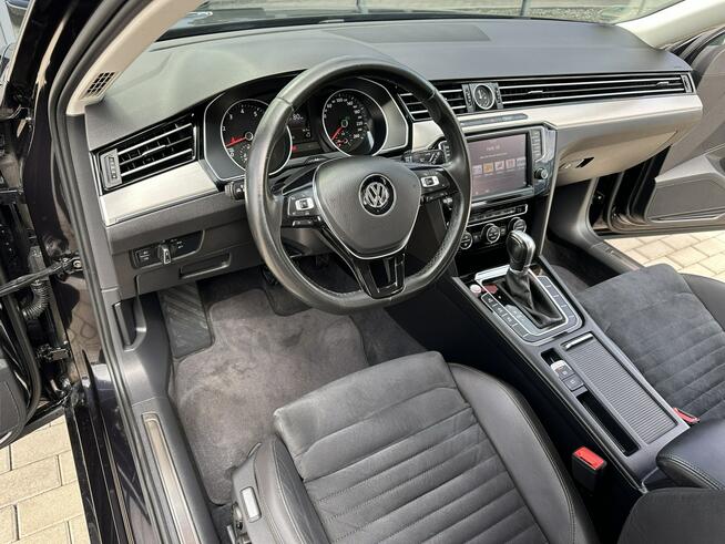 Volkswagen Passat Variant 2kpl.kół 1Ręka TopLED Łopatki Kamera El.klapa Asystenci Navi GWARANCJA