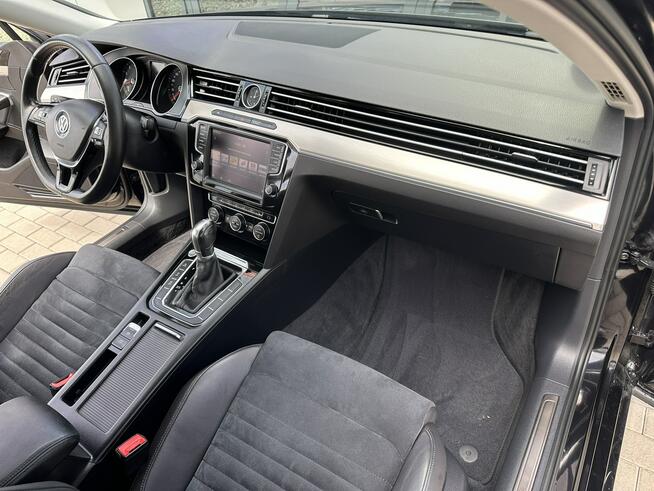 Volkswagen Passat Variant 2kpl.kół 1Ręka TopLED Łopatki Kamera El.klapa Asystenci Navi GWARANCJA