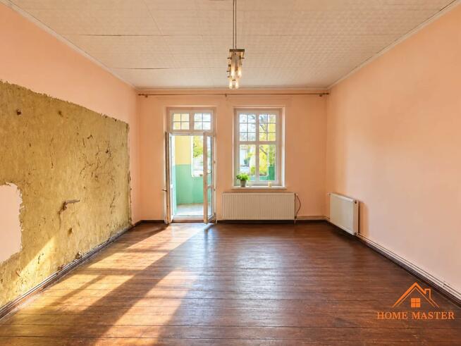 wysoki parter, balkon ,ogrzewanie miejskie, centrum