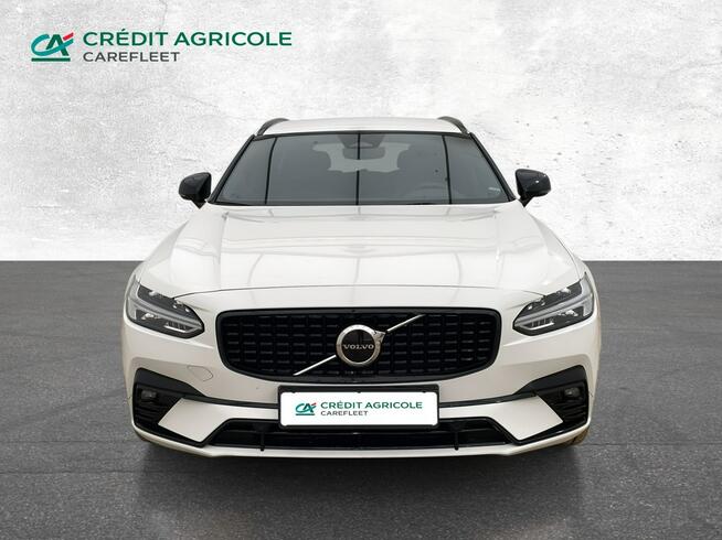 Volvo V90 2022