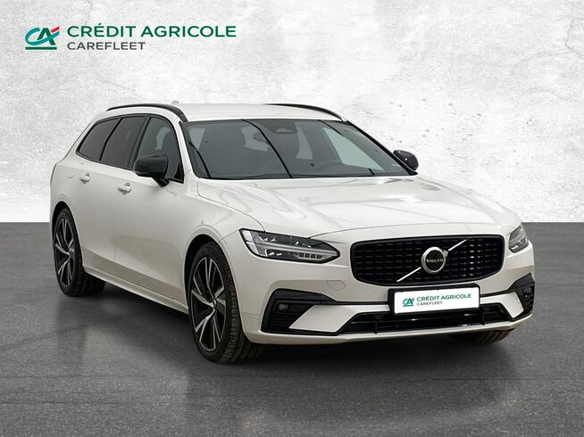 Volvo V90 2022