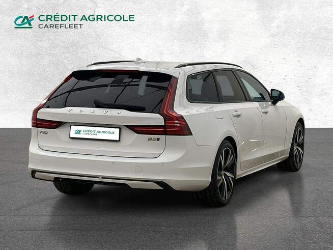 Volvo V90 2022
