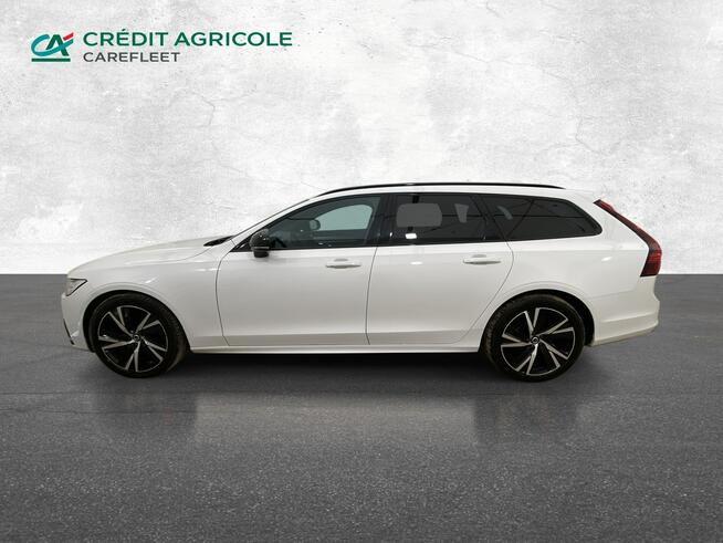 Volvo V90 2022