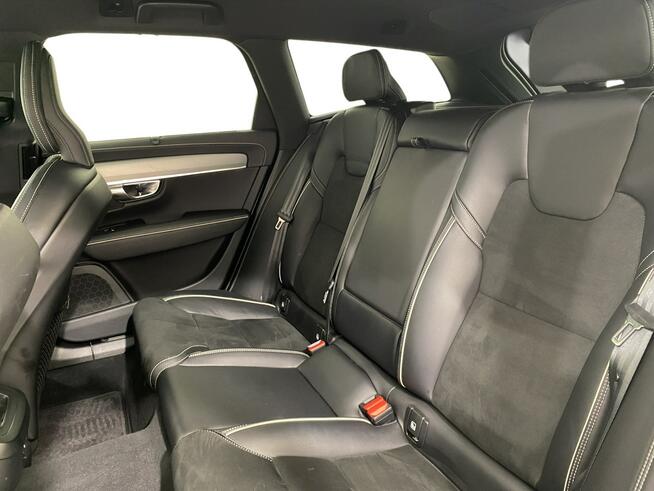 Volvo V90 2022
