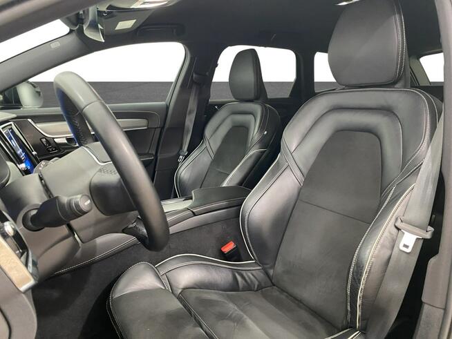 Volvo V90 2022