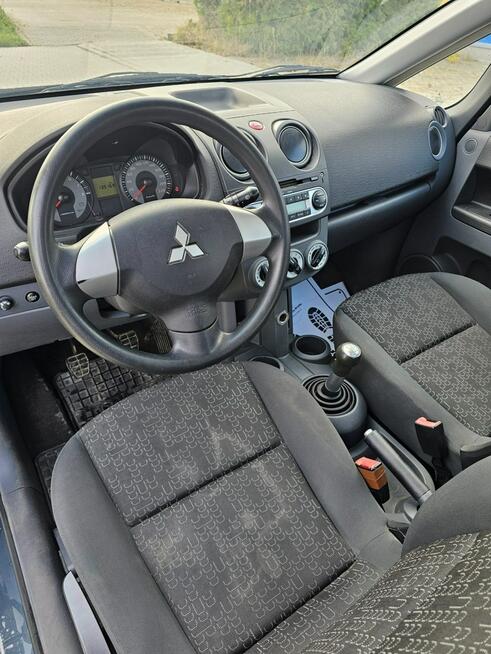 Mitsubishi Colt 2009