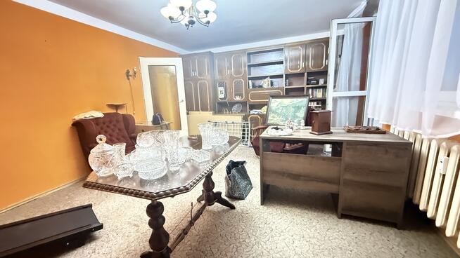 67 m², 3 pokoje, balkon, 12 m² piwnica