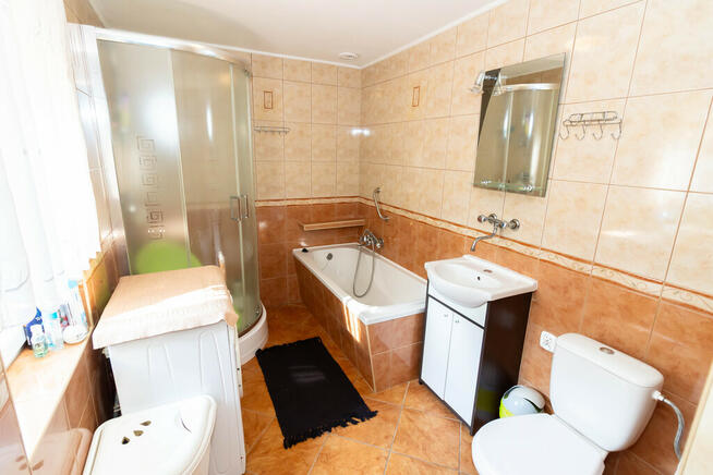 Dom parterowy 42m2, działka 800m2 – Gliniany