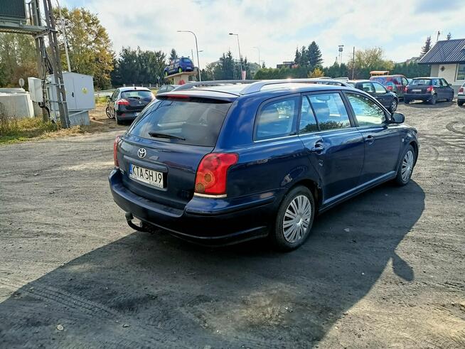 Toyota Avensis 2005