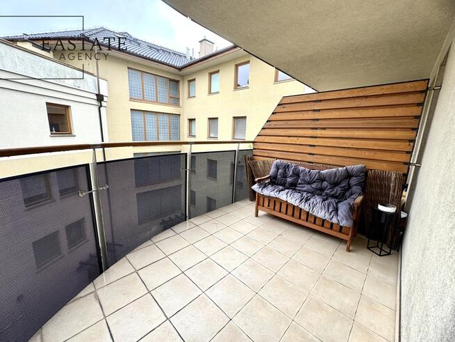 Metro Słodowiec / Balkon / Garderoba