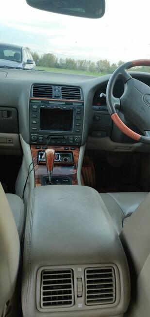 Lexus LS 1999
