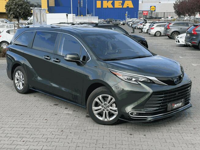 Toyota Sienna 2024