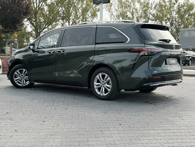 Toyota Sienna 2024