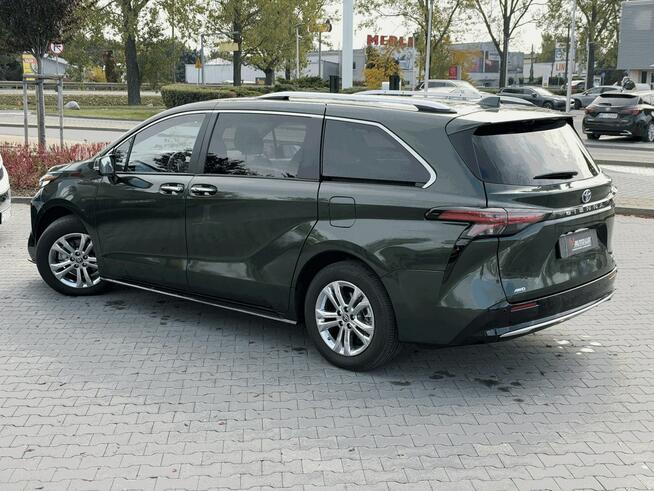 Toyota Sienna 2024