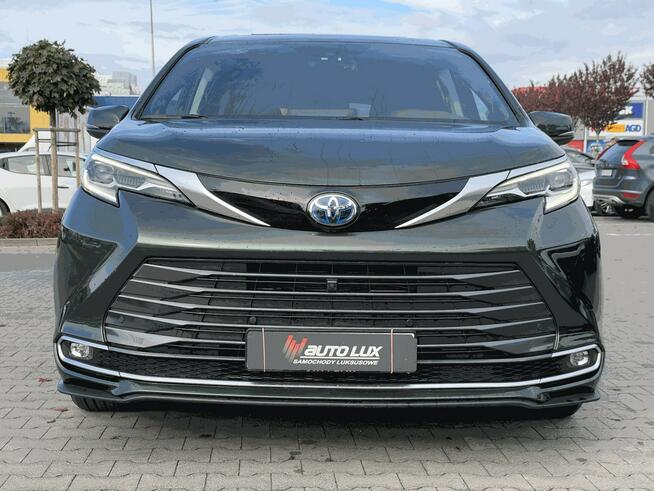 Toyota Sienna 2024