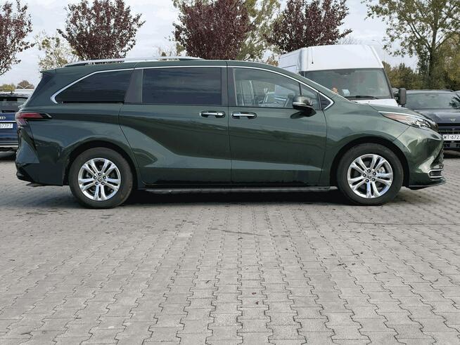 Toyota Sienna 2024