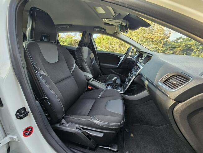 Volvo V40 100% Fabryczny Lakier* Kamera Cofania* Ładne i Zadbane