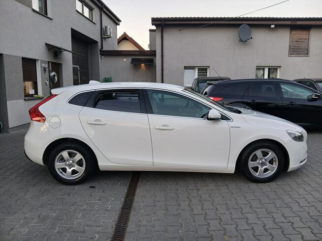 Volvo V40 2014