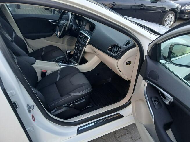 Volvo V40 2014