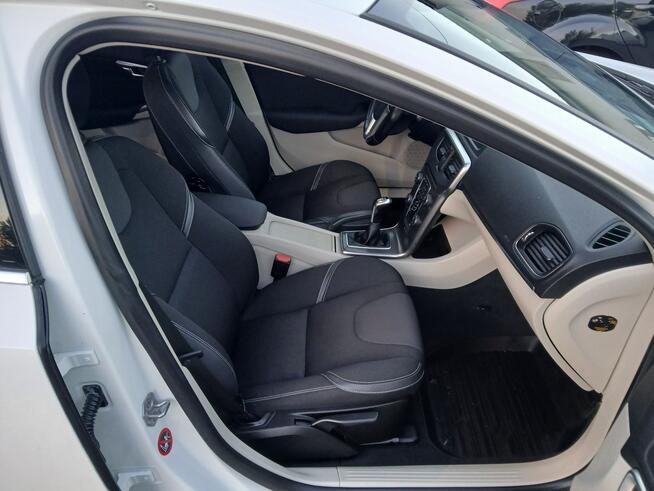 Volvo V40 2014