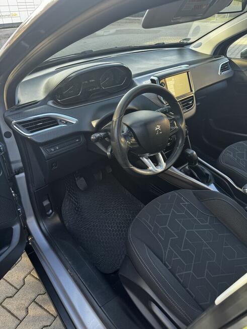 Peugeot 2008 1.6 benz. 120KM