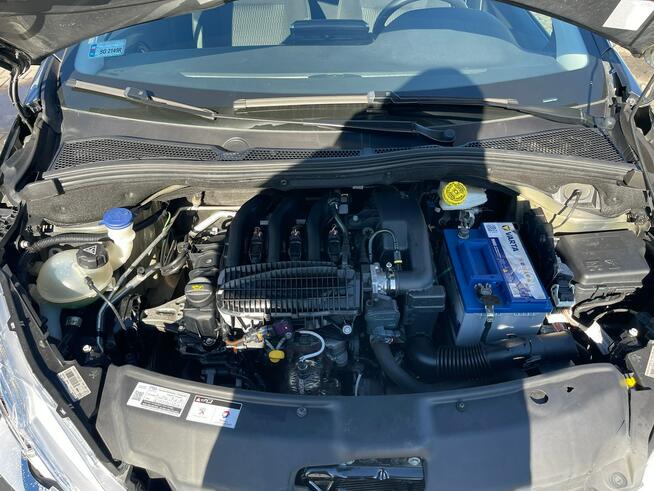 Peugeot 208 2016