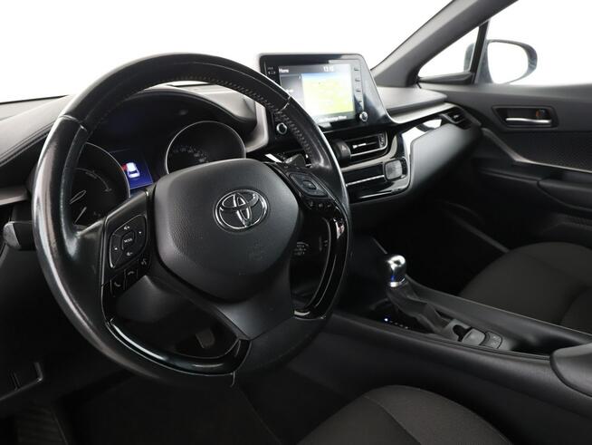 Toyota C-HR HEV full LED navi klima auto kamera i czujniki parkowania
