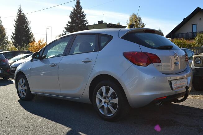 Opel Astra 2010