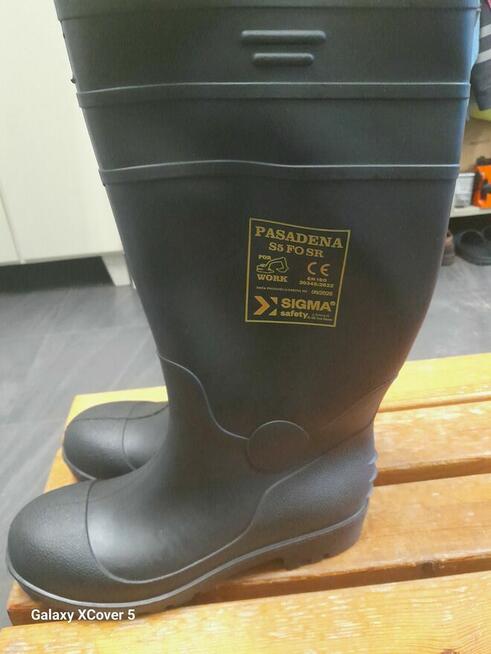 Sprzedam buty robocze