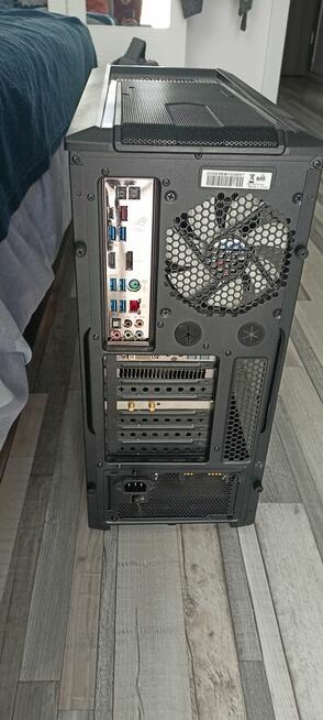 PC: i7-6700K; 16GB DDR4; AMD R9 280X; 256GB SSD; + 3 dodatki