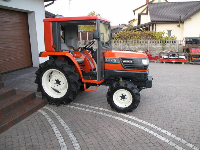 Mini Traktorek Kubota GT26 4X4 26KM Wspomaganie Mały Traktor