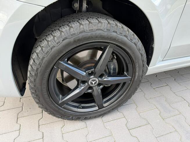 Mercedes V 300 V300d 4Matic AMG-Pakiet Lang Off-road Multibeam Skóry Webasto HAK 2025