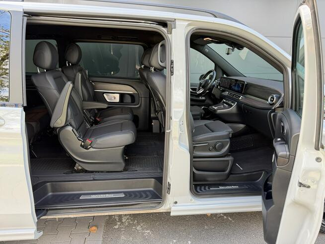 Mercedes V 300 V300d 4Matic AMG-Pakiet Lang Off-road Multibeam Skóry Webasto HAK 2025