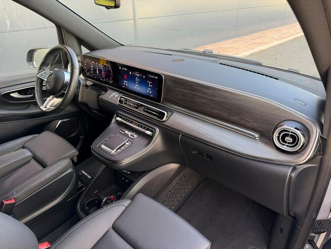 Mercedes V 300 V300d 4Matic AMG-Pakiet Lang Off-road Multibeam Skóry Webasto HAK 2025