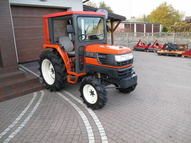 Mini Traktorek Kubota GT26 4X4 26KM Wspomaganie Mały Traktor