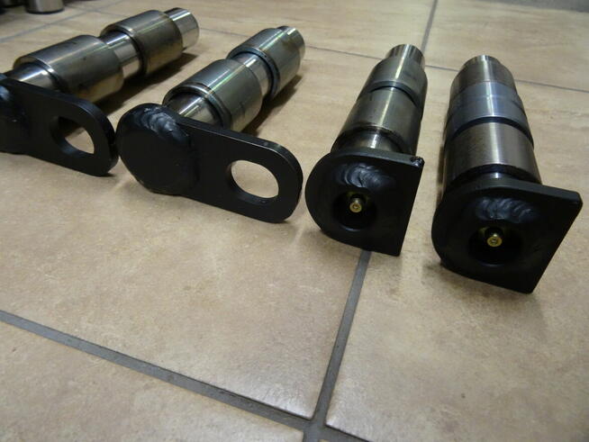 SWORZNIE + TULEJE ŁYŻKI KUBOTA KX 015-4 016-4 018-4 019-4