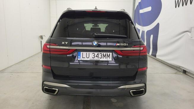 BMW X7 2021