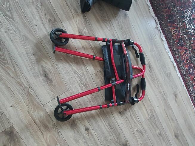 Sprzedam caly sprzet ortopedyczny po zlamaniu nogi