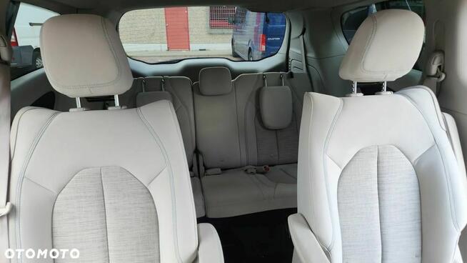 Chrysler Pacifica 2017