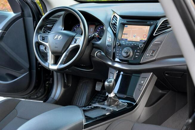 Hyundai i40 123 Przebieg Panorama Ledy Navi Keyless Kamera 2xParktronic Alu16 ASO