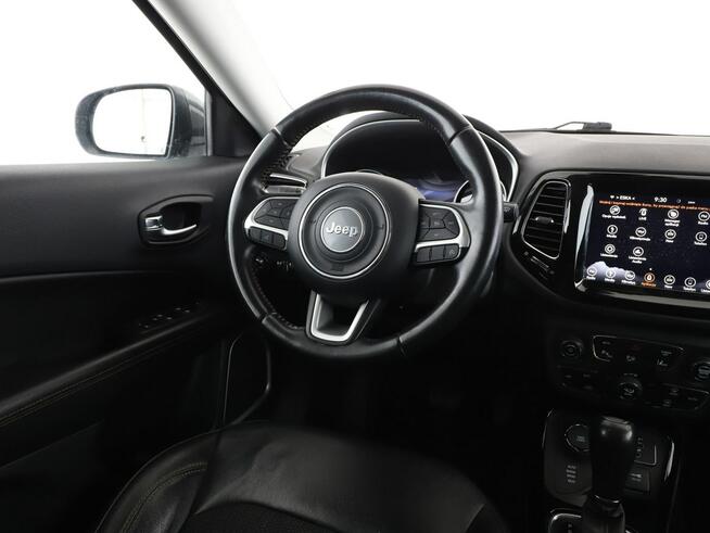 Jeep Compass 4x4 automat navi kamera skóra bixenon