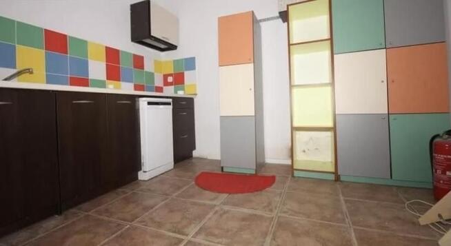 Duży Lokal handlowo-usługowy na Biuro, mieszkanie