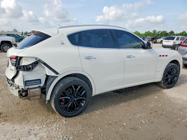 Maserati Levante 2021