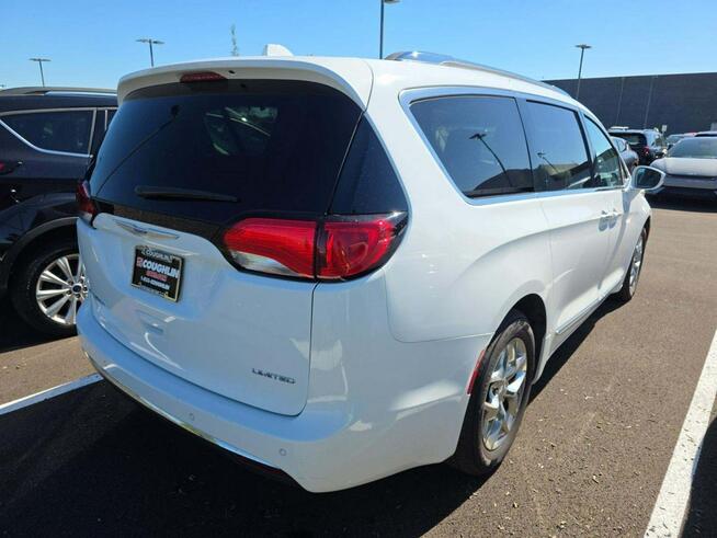 Chrysler Pacifica 2019