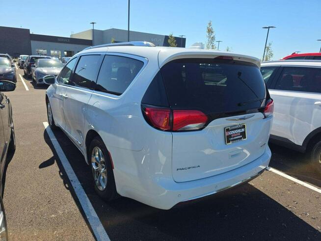 Chrysler Pacifica 2019